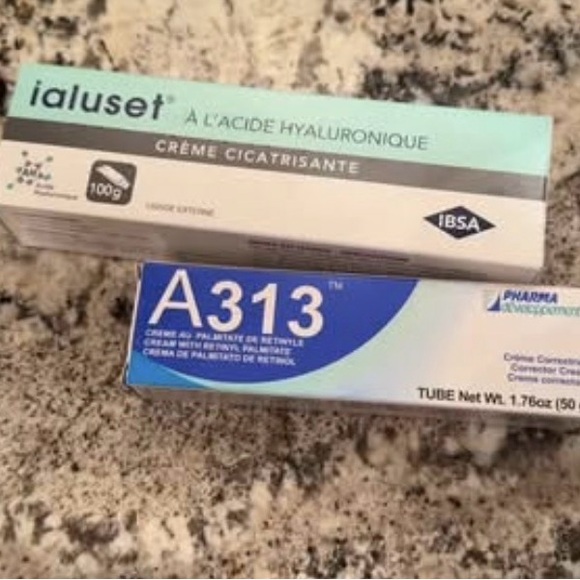 French A313 Retinol Cream & Hyaluronic Acid Moisturizing Cream combo! ☝🏻🥰